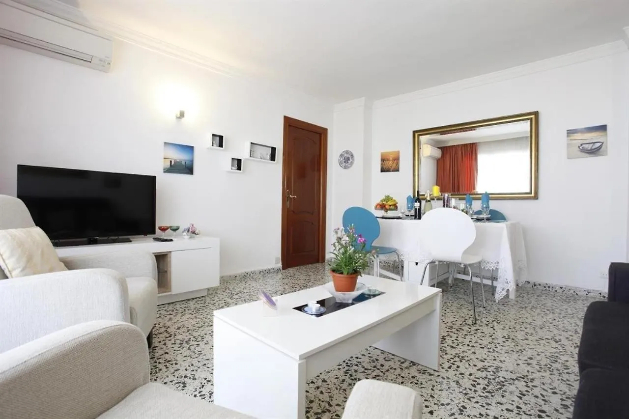 Apartamento Imperial 토레몰리노스 아파트